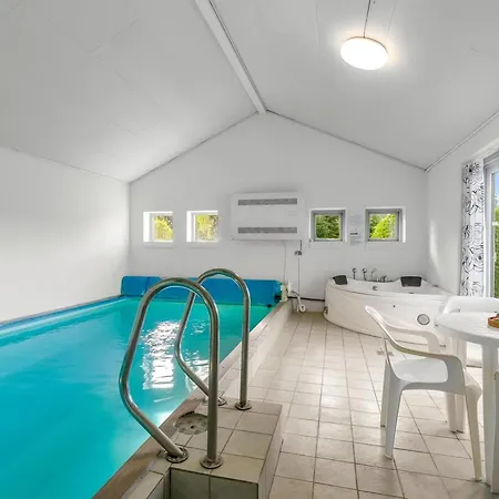 Mainio - 800m From The Sea By Interhome *